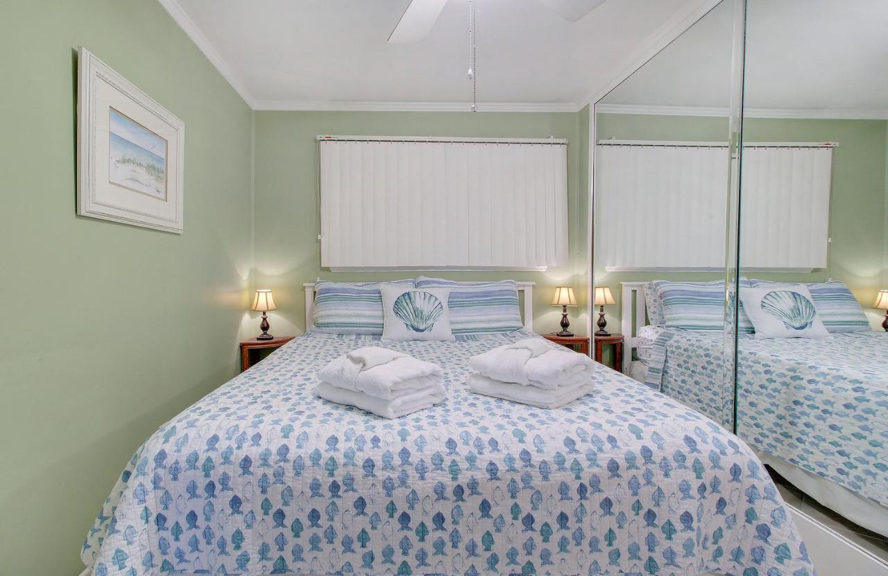 Nothing But Ocean In Forest Beach Hilton Head Island Exterior photo